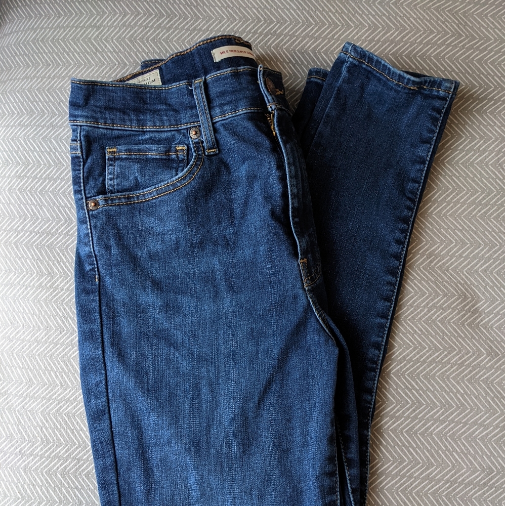 Levi's mile high super skinny jeans size 28 blue
